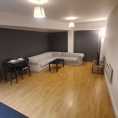 Homestay By Bic Melbourne 14 - Leeds Morley  Buitenkant foto